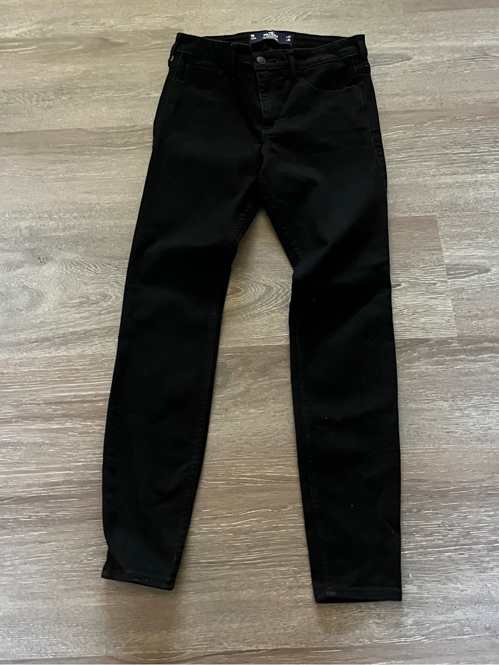 Hollister Black Skinny Jeans - Sleek Stretch Fit size 5